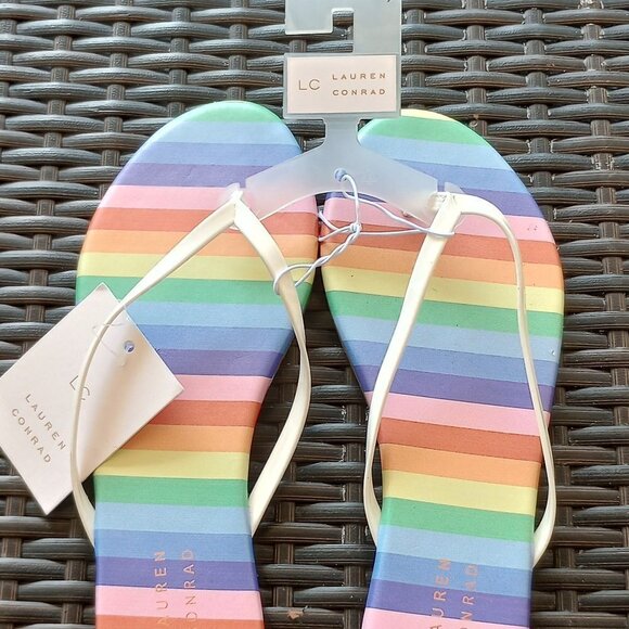 SIZE 9 PRIDE SANDALS RAINBOW FLIP FLOPS WHITE STRAPS FLAT SLIP ON SANDALS STRIPE - Picture 5 of 8